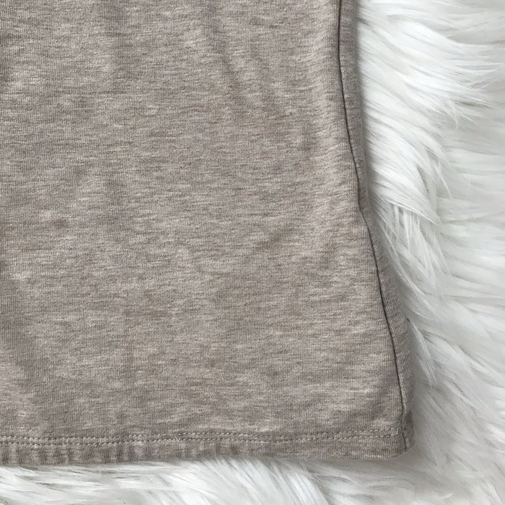 J. Jill heathered cream v-neck stretchy fitted top - Picture 6 of 8